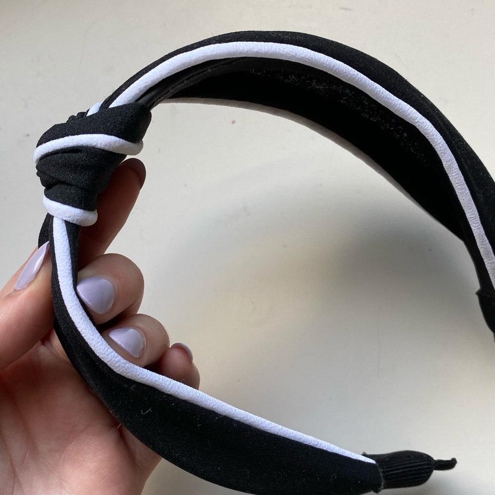 Knot headband